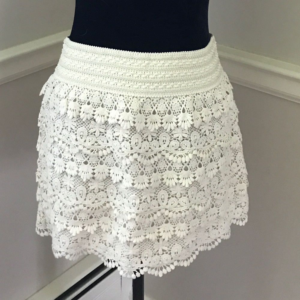 White lace mini skirt- American Rag